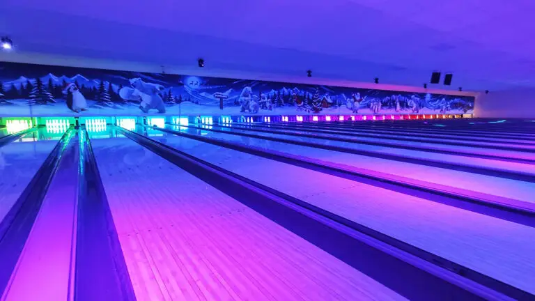 main-bowling-bahn-bg-01