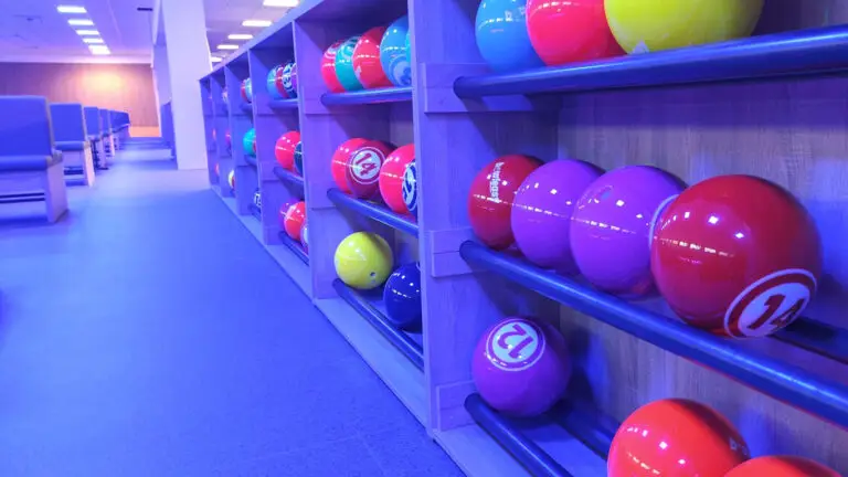 main-bowling-bahn-bg-03